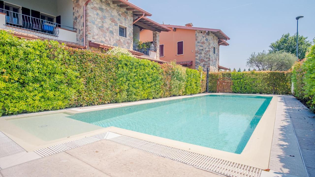 Endless Summer Sirmione - Italian Homing Exterior foto